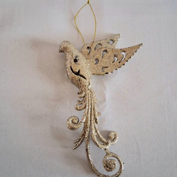 Lot of 4 Gold Tone Christmas Ornaments - Picture 5 of 10